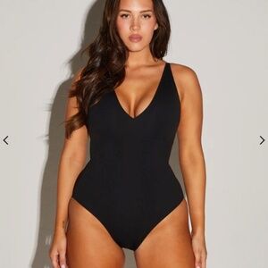 TA3 Swimsuit Plungey
